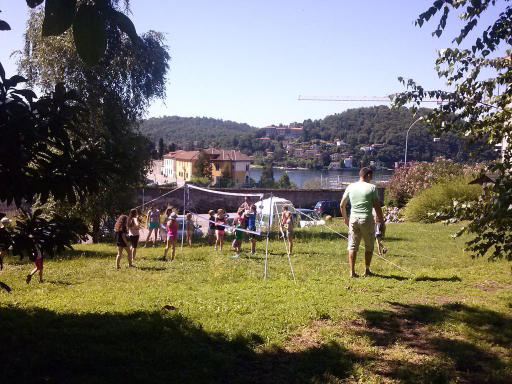 Ostello Casa Rossa Laveno-Mombello Εξωτερικό φωτογραφία