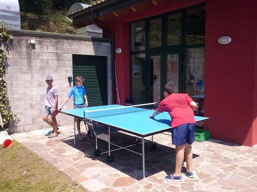 Ostello Casa Rossa Laveno-Mombello Εξωτερικό φωτογραφία