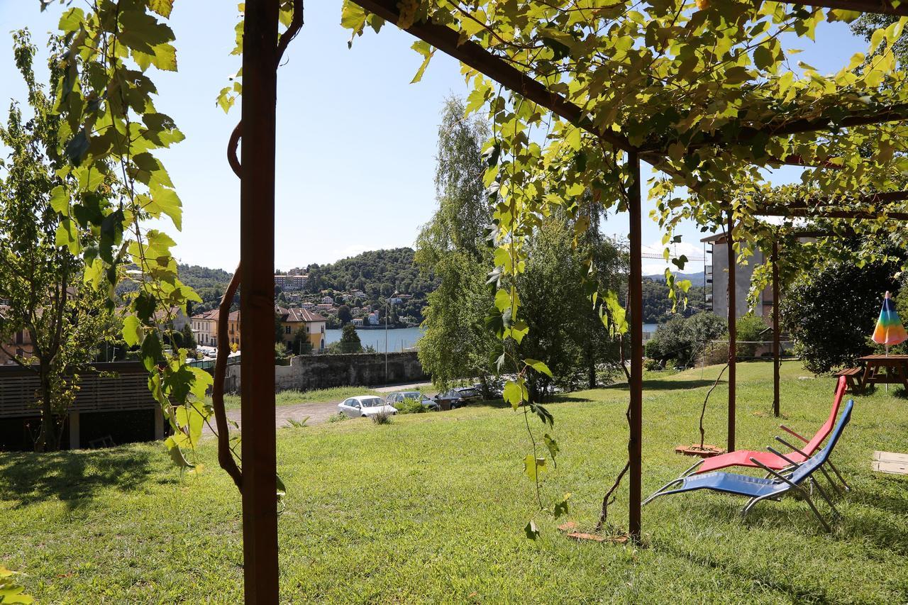 Ostello Casa Rossa Laveno-Mombello Εξωτερικό φωτογραφία